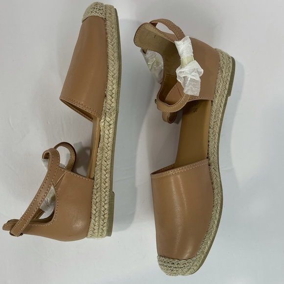 Guess Woman GF Cadey Ankle Strap Sandals - Picture 4 of 10